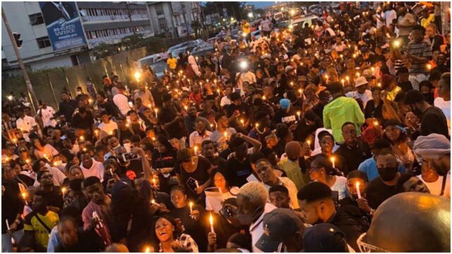 End SARS: Youths in Port Harcourt hold candlelight procession
