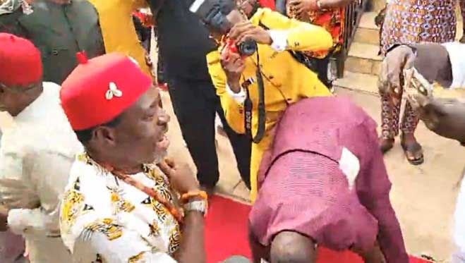 Money ‘rains’ as Kanayo O Kanayo bags chieftaincy title in Imo {VIDEO}