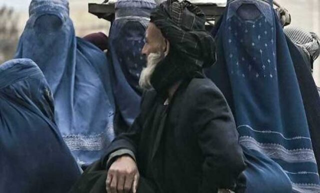Taliban bans Afghanistan women travelling without being escorted by a male relative