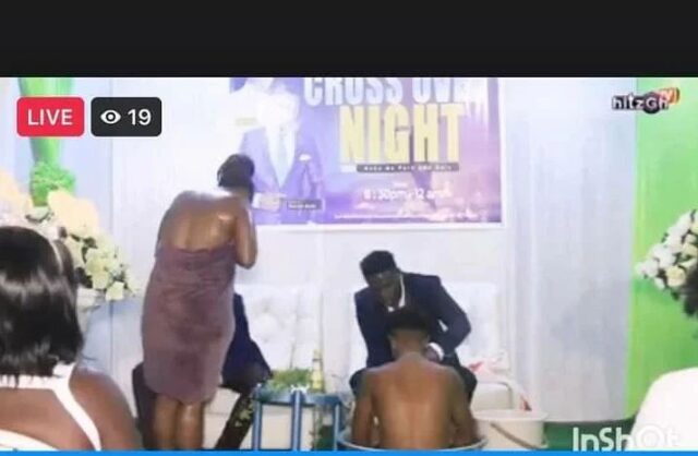 Pastor makes female church members strip na**d, bathe them in basin during crossover service
