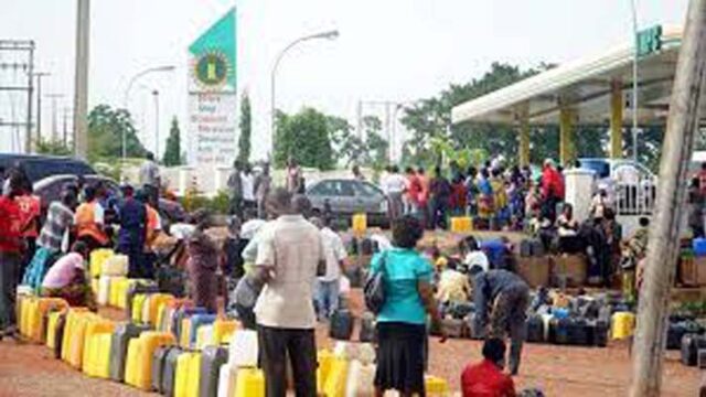Fuel Scarcity Looms In Lagos, Abuja, Others As Marketers Shut Filling Stations