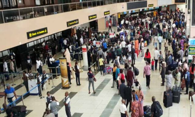 Airline Operators Announces shutdown as aviation fuel hits N700 per litre
