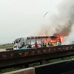 Hoodlums set BRT bus abl@ze after commercial bus driver di£d in an accid£nt in Lagos