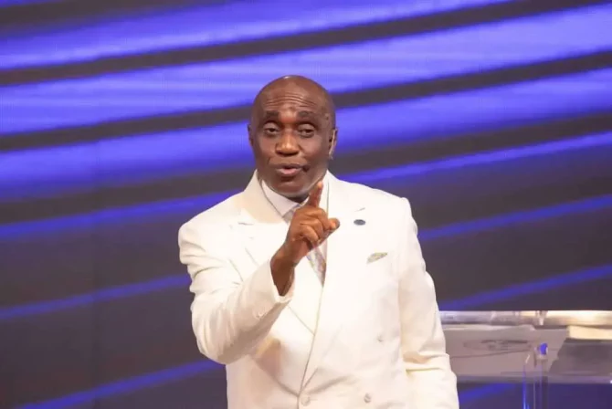 You are reducing your blessings if you collect money from your pastors, sow into them instead — Pastor David Ibiyeomie