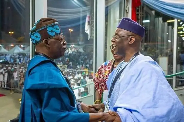 Tunde Bakare attacks APC, Tinubu