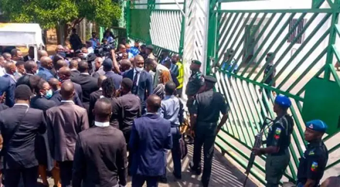 Parliamentary staff lock NASS gates, staff stranded