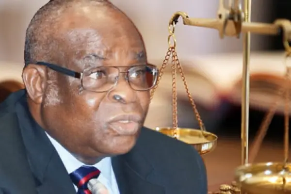 FG, ex-CJN Onnoghen get approval to settle out of court