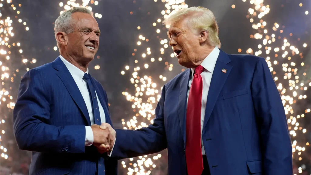 Independent candidate Robert Kennedy Jr. suspends campaign, endorses Trump