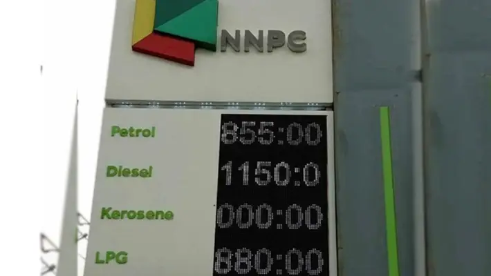 NNPCL sells fuel at N855 per litre