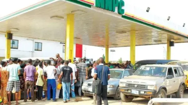 Petrol Price Hike: 10-Litres Of Fuel Now Higher Than Our Salaries – Filling Station Workers Lament