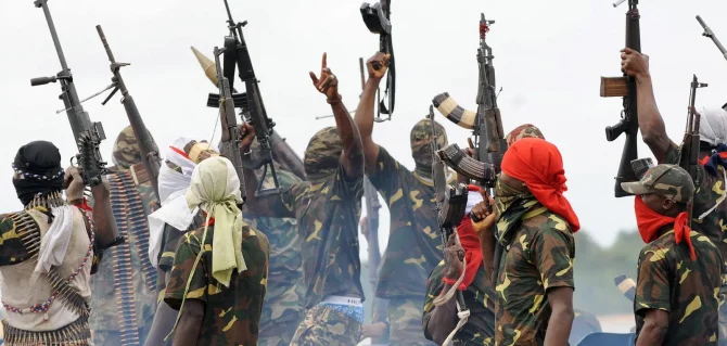 Rivers crisis: Militant group spits fire, threatens oil production