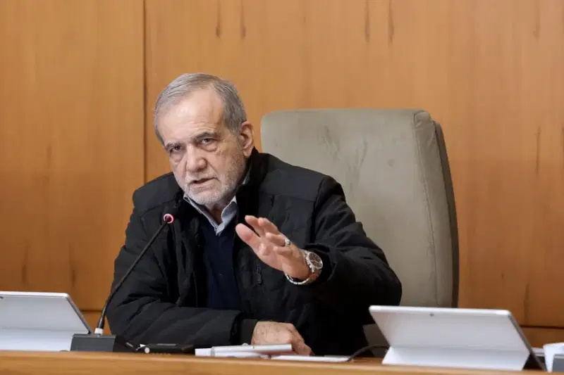 Iran president fires deputy over expensive Antarctica trip