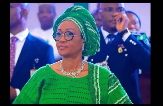 First Lady Remi Tinubu’s Convoy Reportedly K+lls 7-Year-Old Girl in Ondo State
