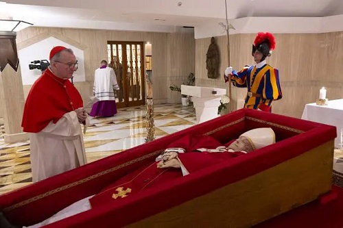 ‘He died without suffering’ – Doctor reveals Pope Francis’ last moments