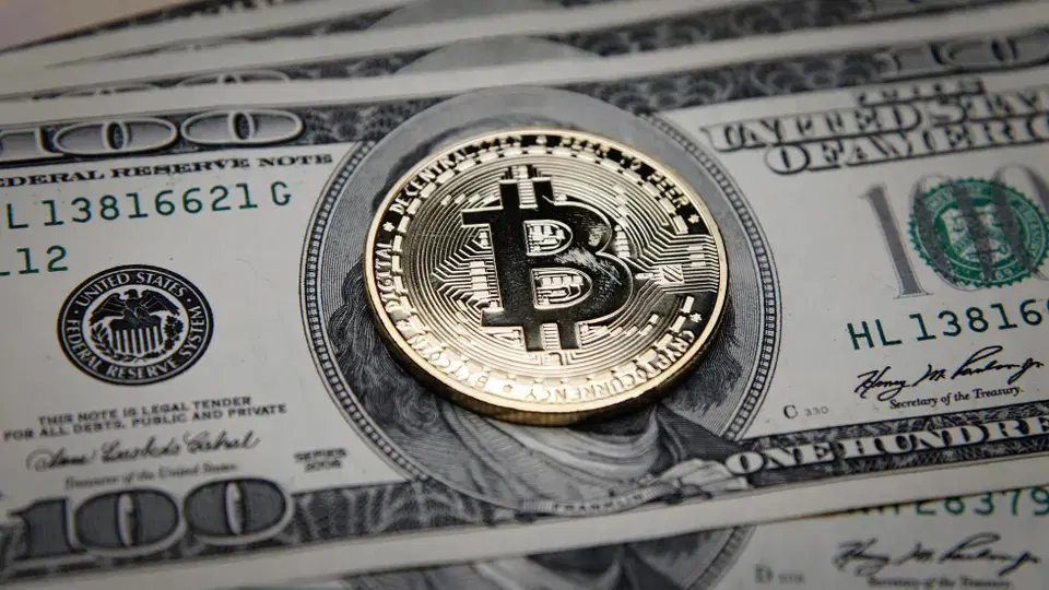 ‘Bitcoin could replace U.S. Dollar as global currency’