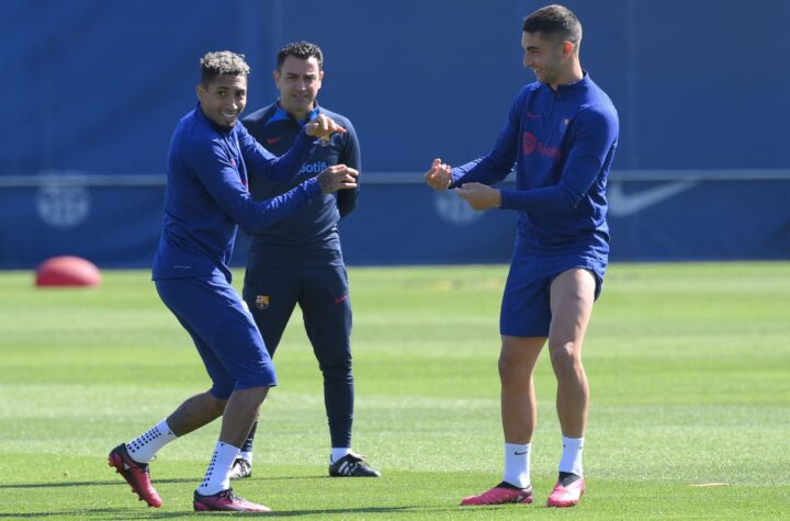 Transfer: Chelsea negotiate Felix, Hato, Xavi deals as Barça conclude signing of players
