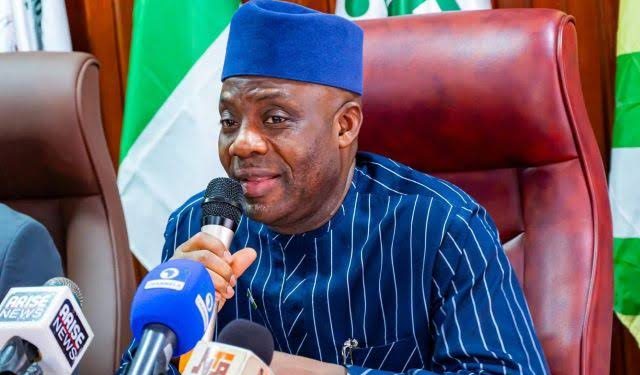 FG Officially Set 16 Years As Admission Age