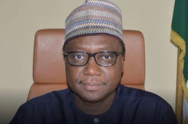 FG Considers Salary Increase for Politicians, Says Current Earnings are Inadequate and Outdated