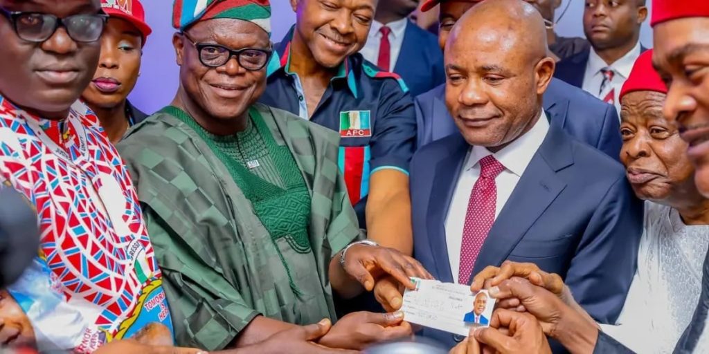 Cheerful-looking Enugu Reps dump LP, PDP for APC