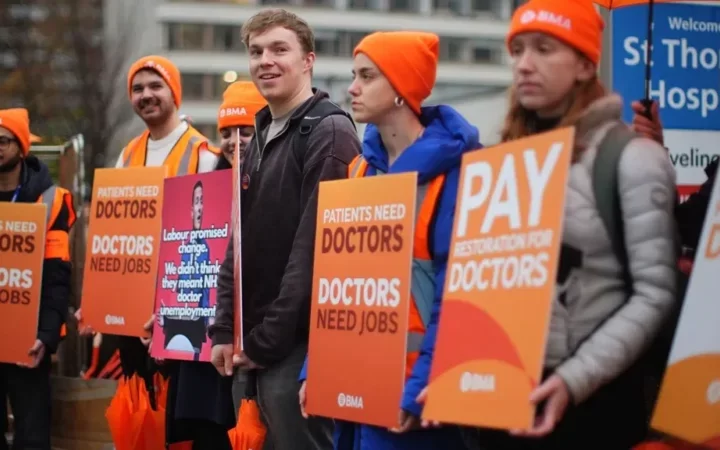 UK Doctors Begin Five-Day Strike Over Pay and Training Posts
