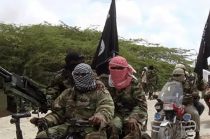 Over 40 Nigerian Soldiers, Lieutenant Colonel K+lled As Boko Haram Fighters Storm Borno Military Bases