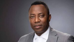 Court Remands Presidential Candidate, Onmoyele Sowore in Kuje Prison Over Alleged Cybercrime