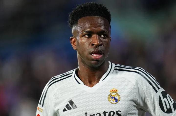 Real Madrid Star Vinicius Jr. Stuns Fans With Dramatic New Look After Undergoing Chin S¥rgery