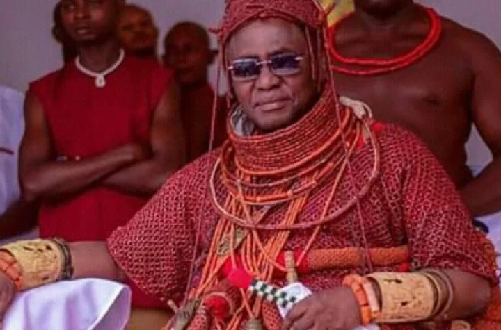 Oba of Benin suspends royal praise singers over performance at Igbinedion’s birthday